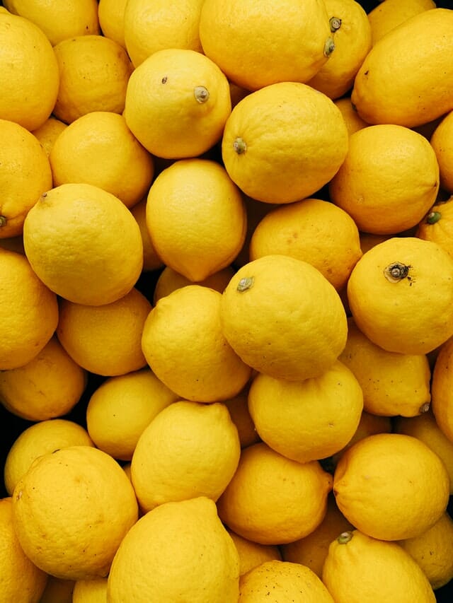 haar bleken met citroen: een grote groep citroenen bij elkaar